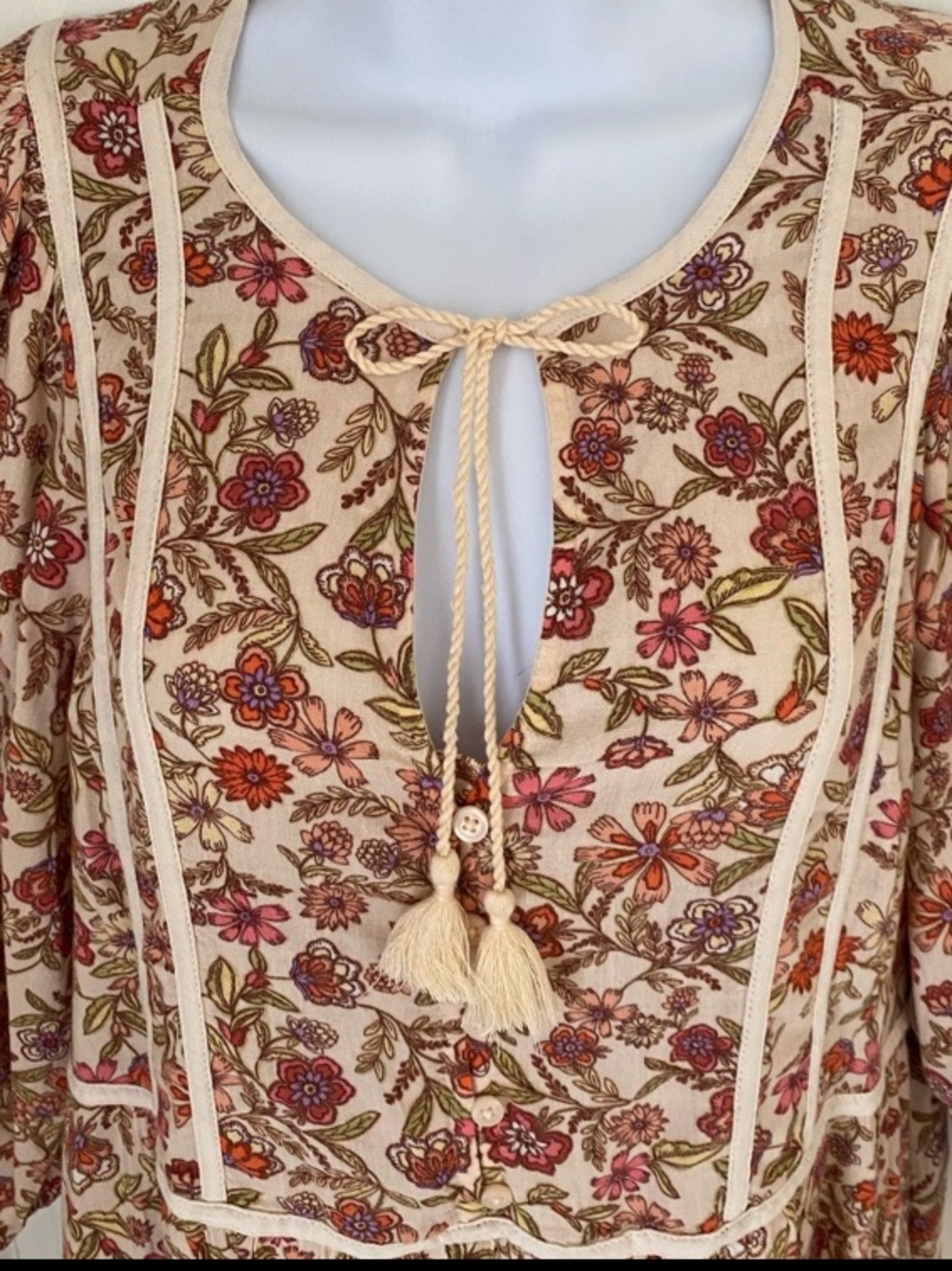 Floral Peach Midi Dress with Long Sleeves - Picture 4 of 10